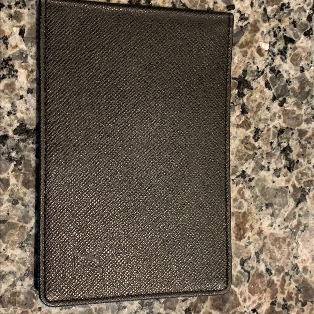 Louis Vuitton Bifold Card Case Tiaga